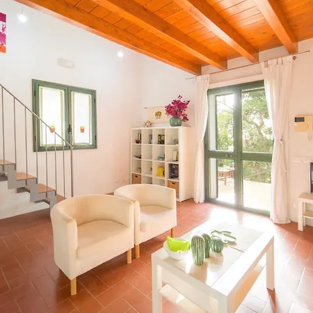 Casa Panoramica Tra Mare E Natura Holiday home